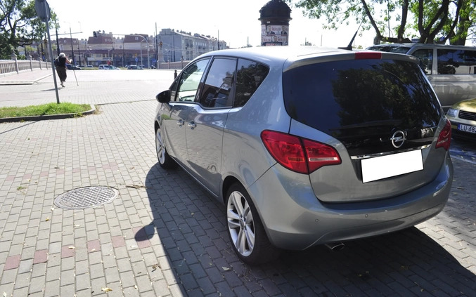 Opel Meriva cena 19000 przebieg: 220000, rok produkcji 2011 z Witkowo małe 137